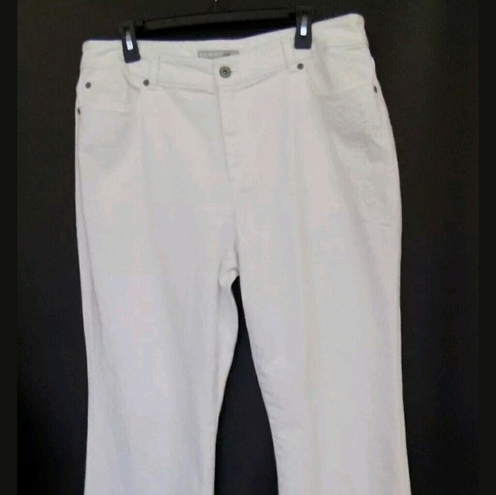 CHICO'S PLATINUM WHITE JEANS 3 REGULAR NEW